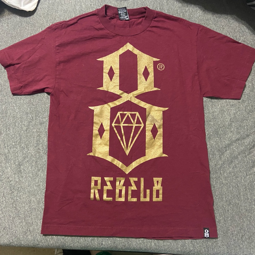 Mens Rebel Maroon and Gold Logo T-shirt